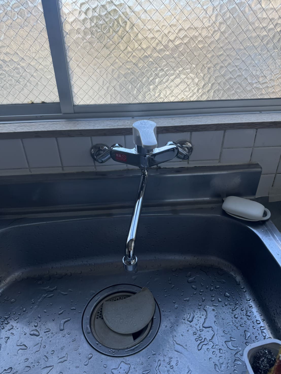 水栓交換工事　節水水栓です。 画像